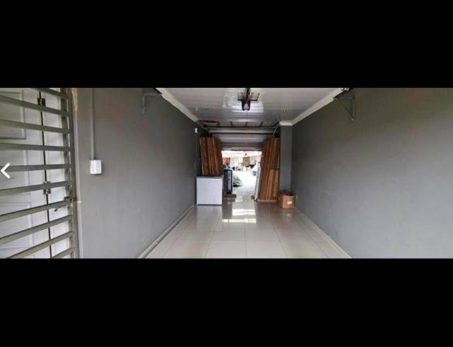 3 BEDROOM HOUSE FOR SALE IN OVERPORT